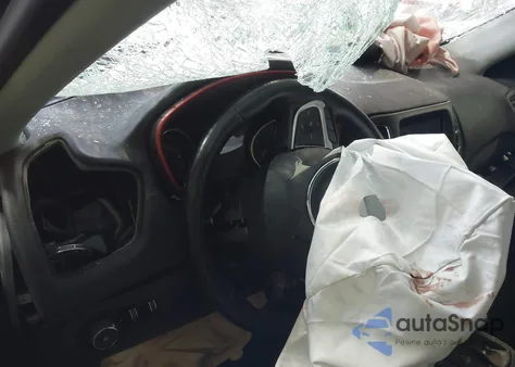 2019 Jeep Compass Trailhawk 4X4 из США, поврежденный, VIN 3C4NJDDB8KT748054